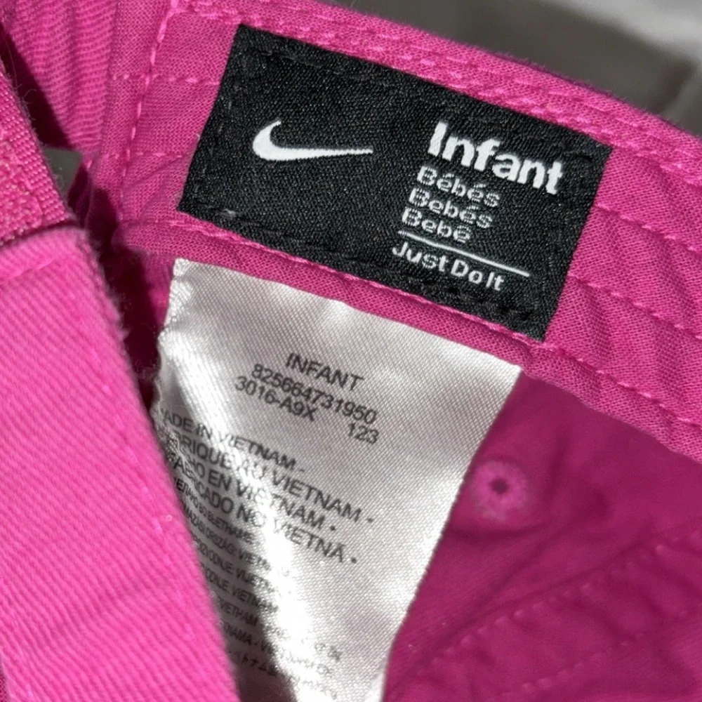 NIKE BABY HAT